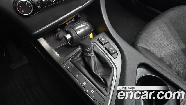 Kia K5 LPI Deluxe 2015 — фото 9