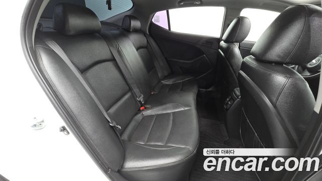 Kia K5 LPI Deluxe 2015 — фото 12