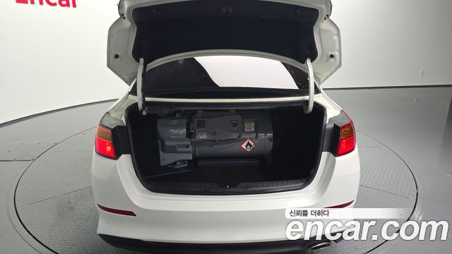 Kia K5 LPI Deluxe 2015 — фото 20