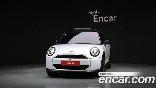 MINI Cooper S Classic Third Generation 2025 — фото 3