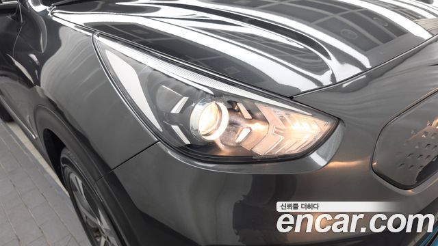 Kia Niro EV Prestige 2022 — фото 22