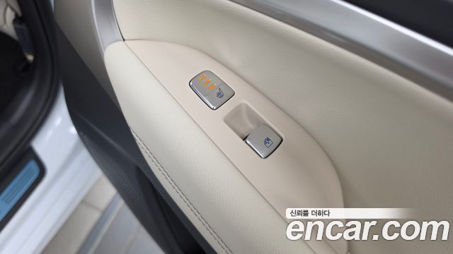 Genesis G70 Gasoline 2.5T 2WD 2025 — фото 19
