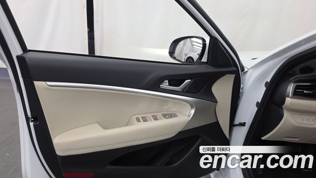Genesis G70 Gasoline 2.5T 2WD 2025 — фото 24