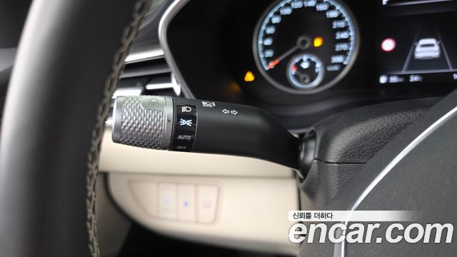Genesis G70 Gasoline 2.5T 2WD 2025 — фото 30