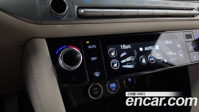 Genesis G70 Gasoline 2.5T 2WD 2025 — фото 32