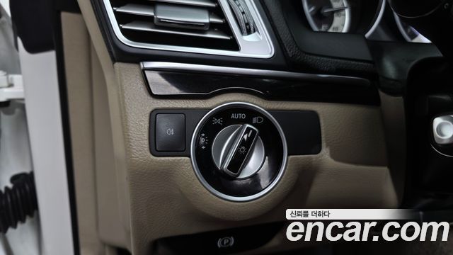 Mercedes-Benz E-Class (W212) E400 Cabriolet 2015 — фото 18