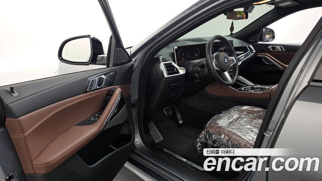 BMW X6 (G06) xDrive40i M Sport 2026 — фото 10