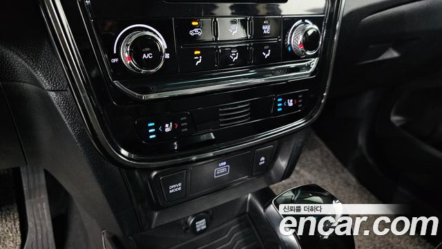 KG Mobility (SsangYong) Very New Tivoli Diesel 1.6 2WD V5 2020 — фото 30