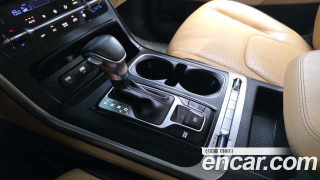 Kia Carnival (IV) Gasoline 9-Seater Prestige 2023 — фото 9