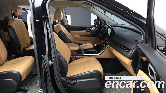 Kia Carnival (IV) Gasoline 9-Seater Prestige 2023 — фото 11