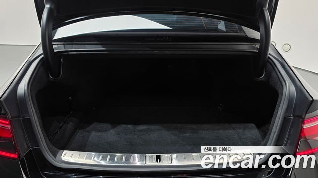 Genesis G90 (RS4) Gasoline 3.5 Turbo AWD 2025 — фото 18