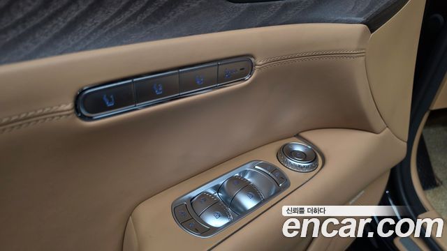 Genesis G90 (RS4) Gasoline 3.5 Turbo AWD 2025 — фото 28