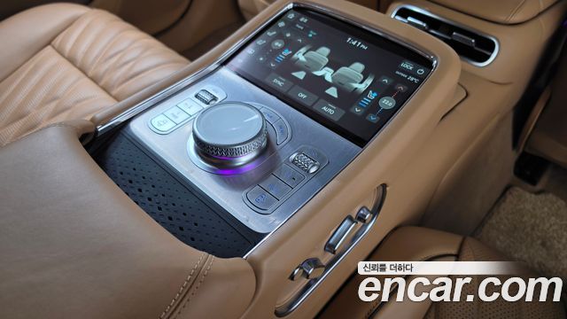 Genesis G90 (RS4) Gasoline 3.5 Turbo AWD 2023 — фото 18