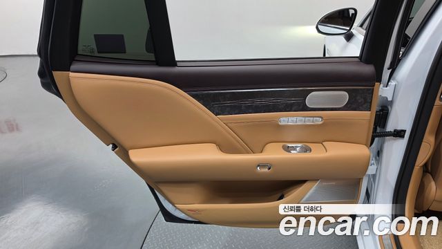 Genesis G90 (RS4) Gasoline 3.5 Turbo AWD 2023 — фото 25