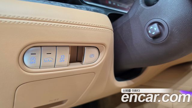 Genesis G90 (RS4) Gasoline 3.5 Turbo AWD 2023 — фото 36