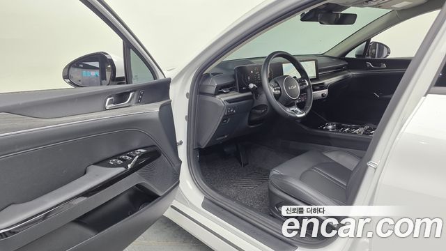 Kia K5 (III) 2.0 Noblesse 2025 — фото 10