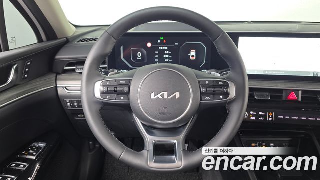 Kia K5 (III) 2.0 Noblesse 2025 — фото 29