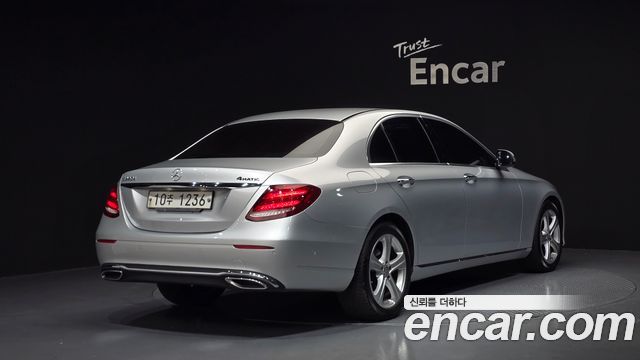 Mercedes-Benz E-Class (W213) E220d 4MATIC Avantgarde 2017 — фото 2