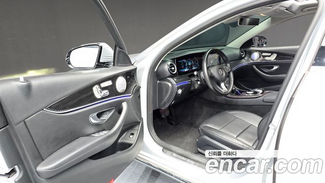 Mercedes-Benz E-Class (W213) E220d 4MATIC Avantgarde 2017 — фото 10