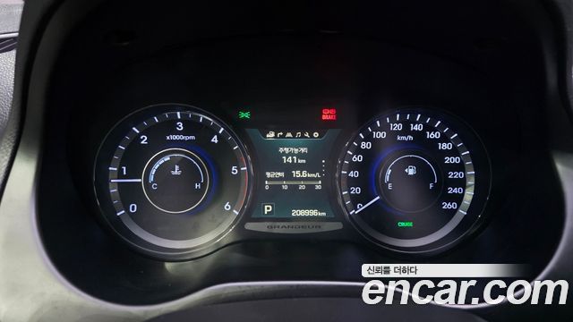 Hyundai Grandeur (HG) HG220 Diesel Premium 2016 — фото 8