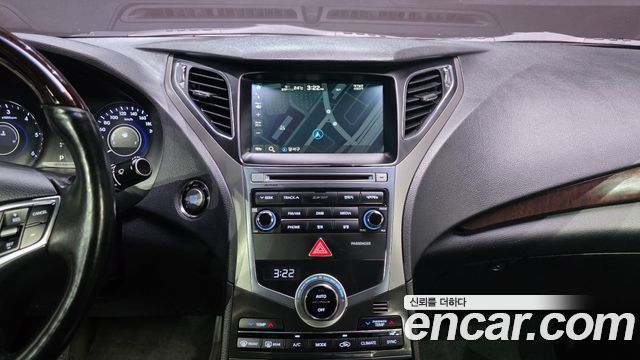 Hyundai Grandeur (HG) HG220 Diesel Premium 2016 — фото 17