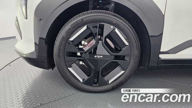 Kia EV3 Long Range 2WD GT Line 2026 — фото 5
