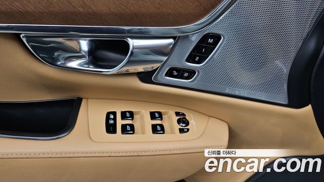 Volvo S90 D5 AWD Inscription 2019 — фото 29