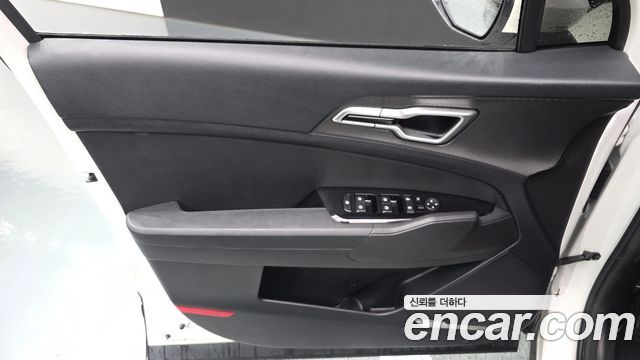 Kia Sportage (V) Gasoline 1.6 Turbo 2WD Trendy 2022 — фото 24