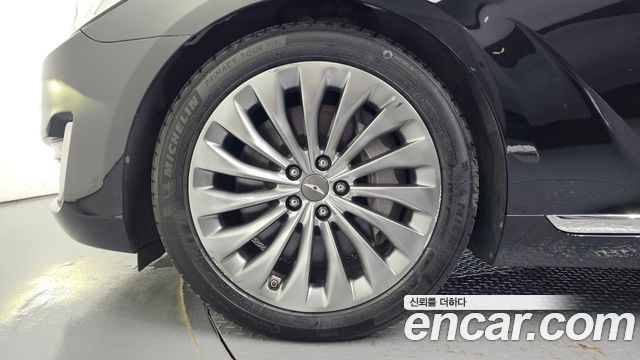 Genesis EQ900 5.0 GDI AWD Prestige 2016 — фото 5