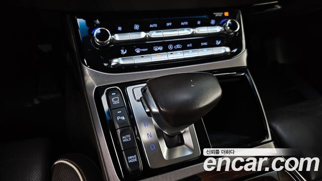 Genesis EQ900 5.0 GDI AWD Prestige 2016 — фото 9