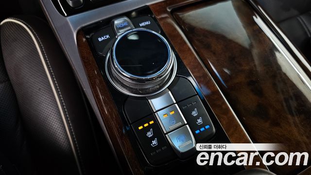 Genesis EQ900 5.0 GDI AWD Prestige 2016 — фото 17