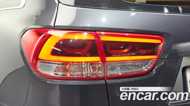 Kia Sorento Diesel 2.0 2WD Noblesse Special 2017 — фото 23