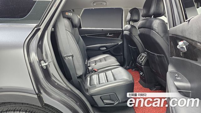 Kia Sorento Diesel 2.0 2WD Noblesse Special 2017 — фото 29