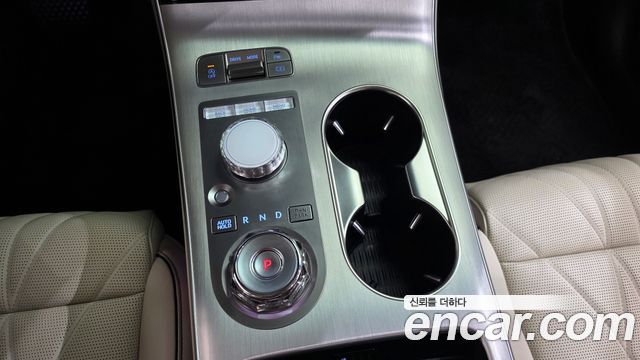 Genesis GV70 2.5T Gasoline 2WD 2025 — фото 9