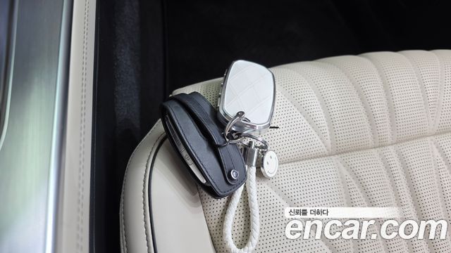 Genesis GV70 2.5T Gasoline 2WD 2025 — фото 15