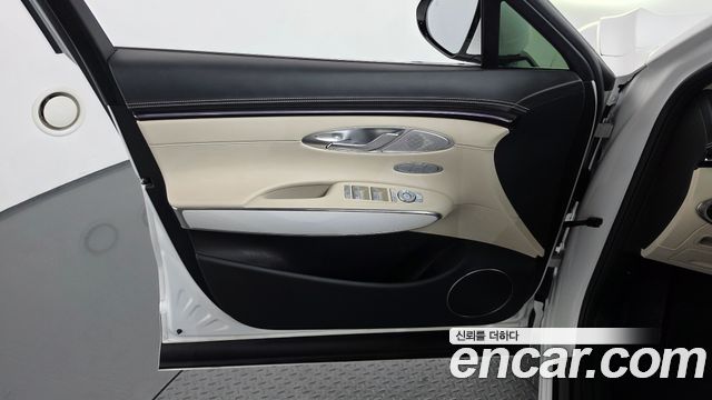 Genesis GV70 2.5T Gasoline 2WD 2025 — фото 24