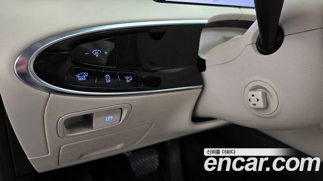 Genesis GV70 2.5T Gasoline 2WD 2025 — фото 28