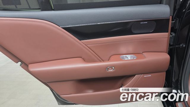 Genesis G90 (RS4) Gasoline 3.5 Turbo AWD 2022 — фото 31