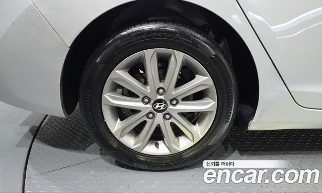 Hyundai Avante 1.6 VGT Modern Standard 2014 — фото 5