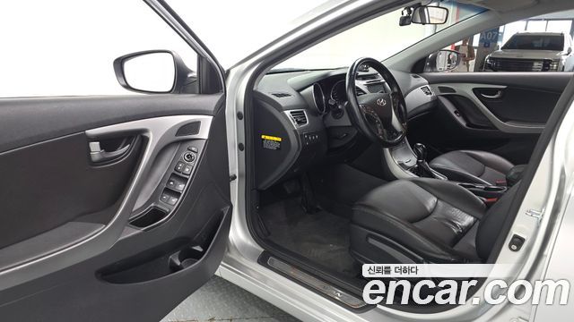 Hyundai Avante 1.6 VGT Modern Standard 2014 — фото 10