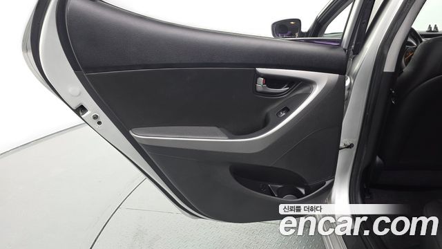 Hyundai Avante 1.6 VGT Modern Standard 2014 — фото 25