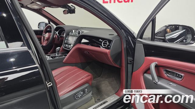 Bentley Bentayga 4.0 V8 2019 — фото 15