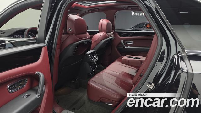 Bentley Bentayga 4.0 V8 2019 — фото 32