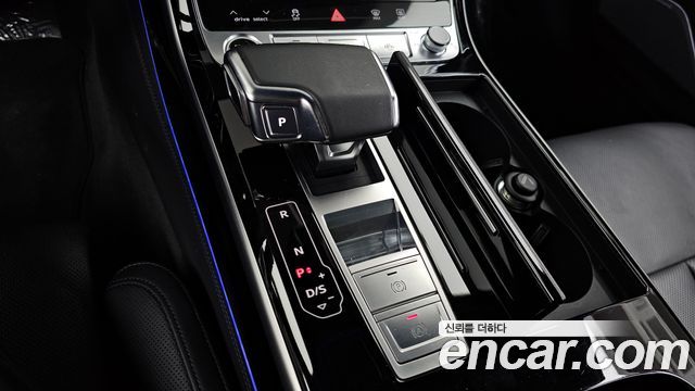 Audi A8 (D5) 55 TFSI Quattro LWB 2021 — фото 9