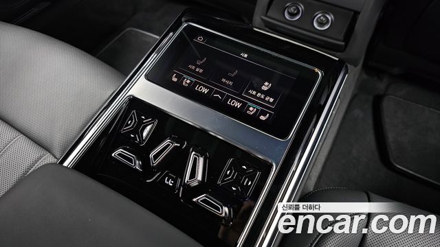 Audi A8 (D5) 55 TFSI Quattro LWB 2021 — фото 18