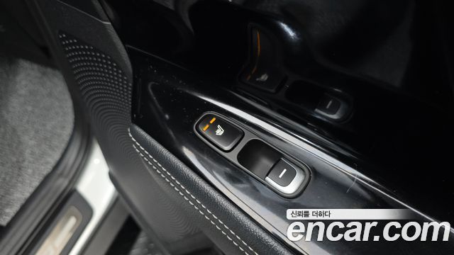 Kia Niro 1.6 HEV Noblesse Special 2020 — фото 33