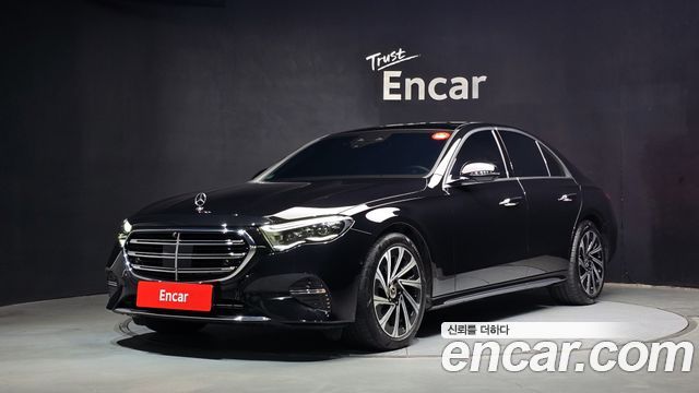 Mercedes-Benz E-Class (W214) E300 4MATIC Exclusive