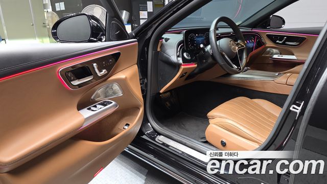 Mercedes-Benz E-Class (W214) E300 4MATIC Exclusive 2024 — фото 10