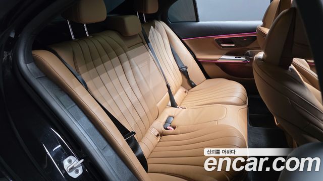 Mercedes-Benz E-Class (W214) E300 4MATIC Exclusive 2024 — фото 15