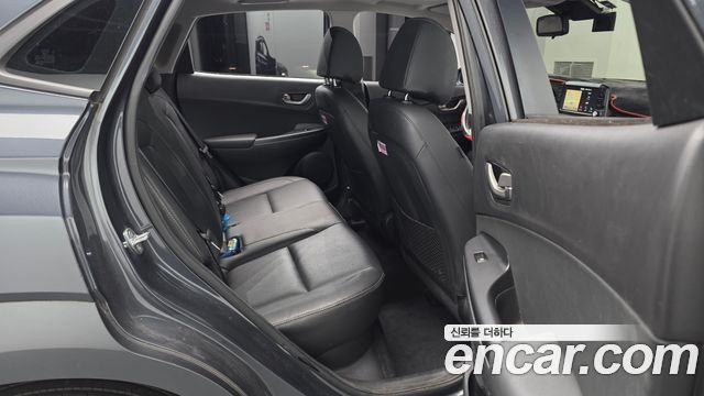 Hyundai Kona 1.6 Turbo 2WD Modern Art 2018 — фото 12